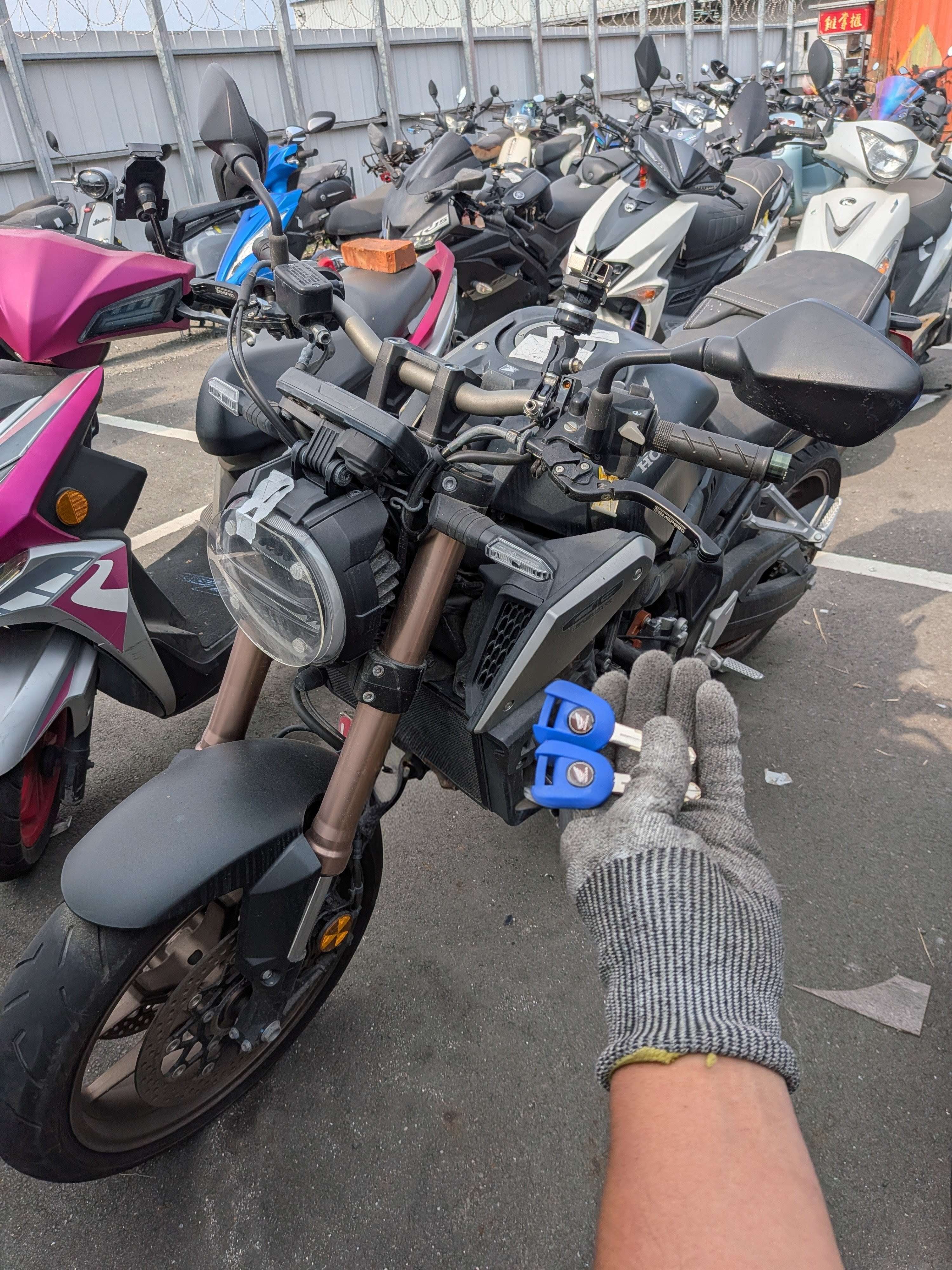高雄楠梓 Honda CBR650 鑰匙全丟處理完成案例