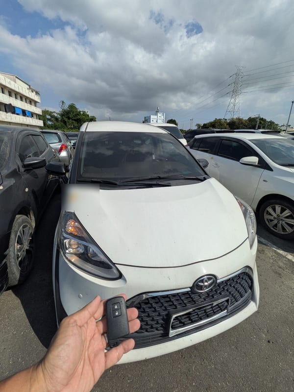 彰化花壇鄉 Toyota Sienta 鑰匙全丟