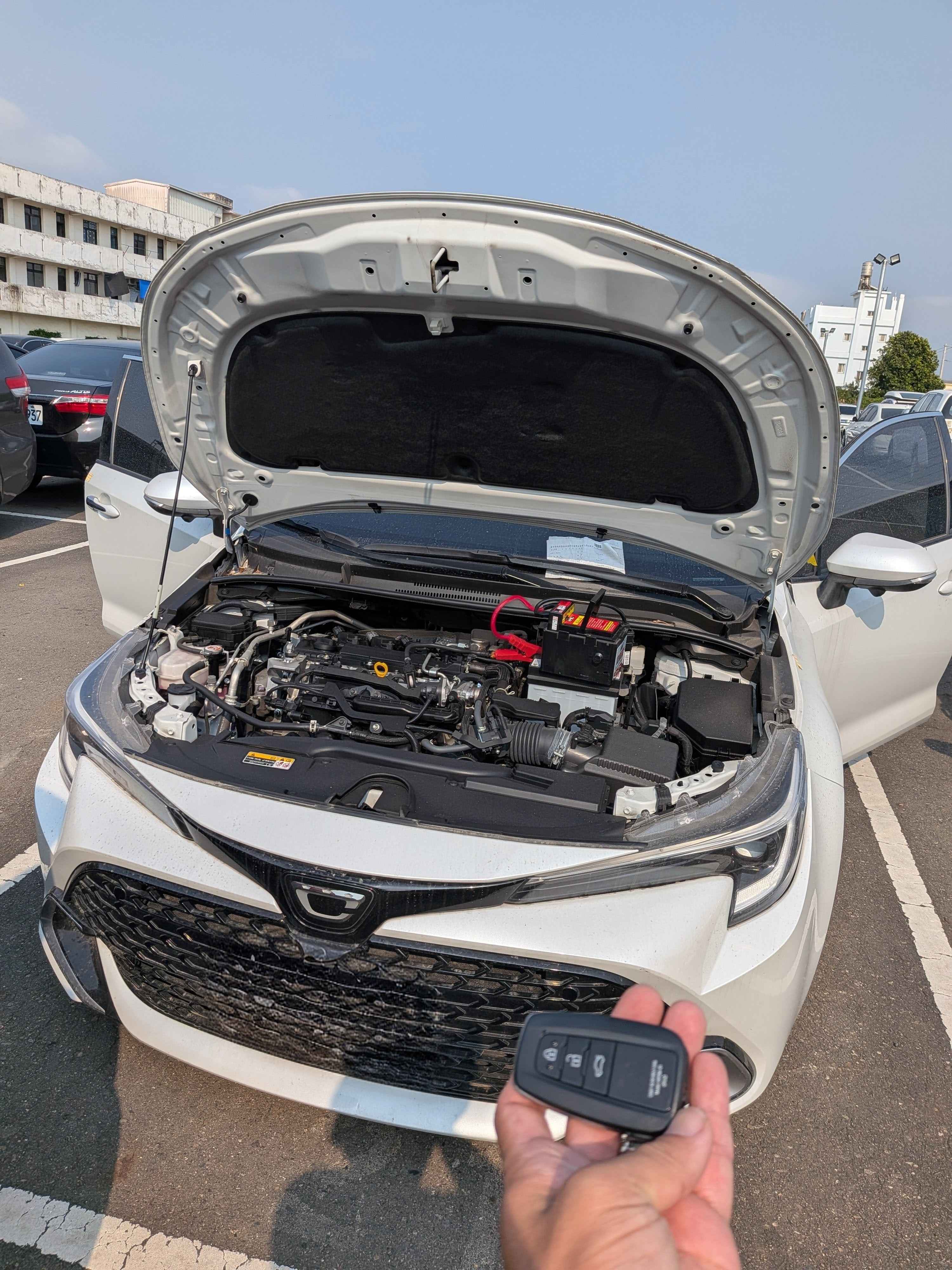 Toyota Auris 拍場全丟救援現場 1